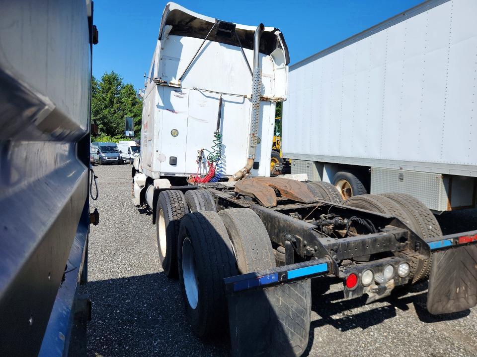 2007 Kenworth All models VIN 1XKTDU8X07J191096 COPART salvage auction — FRONT END, CT, sold $1,800 on 2026-08-31 (photo 2)