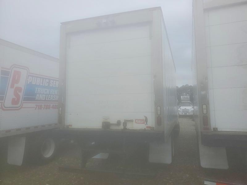 2019 Hino 268a VIN 5PVNJ8JVXK4S73437 COPART salvage auction — NORMAL WEAR, NY - CERTIFICATE OF TITLE, sold $7,600 on 2026-09-25 (photo 4)