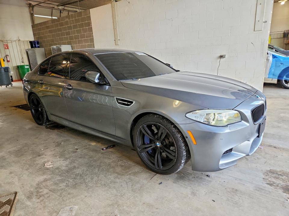 2013 BMW M5 VIN WBSFV9C54DC773316 COPART salvage auction — HAIL, Mo - Salvage Certificate Of Title, sold $9,200 on 2026-07-23 (photo 4)