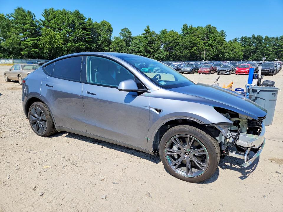 2024 Tesla Model y VIN 7SAYGDEE1RF202194 COPART salvage auction — FRONT END, Ma - Cert Of Title-Salvage, sold $80 on 2026-07-27 (photo 4)