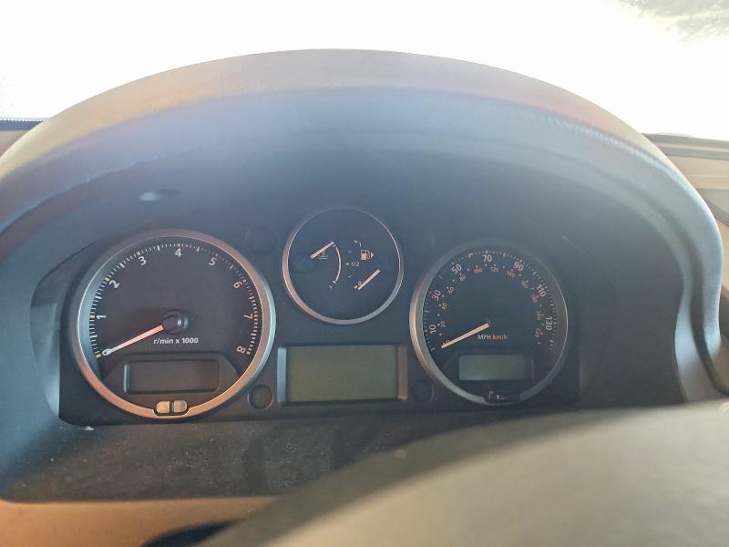2010 Land rover Lr2 VIN SALFT2BN8AH213506 COPART salvage auction — MINOR DENT/SCRATCHES, CA - DIS/DLR/EXP APP FOR DUP CLEAN, sold $10 on 2026-07-27 (photo 9)