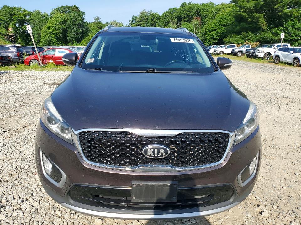 2017 Kia Sorento VIN 5XYPHDA12HG272626 COPART salvage auction — MINOR DENT/SCRATCHES, Vt - Certificate Of Title (P), sold $1,800 on 2026-07-29 (photo 5)