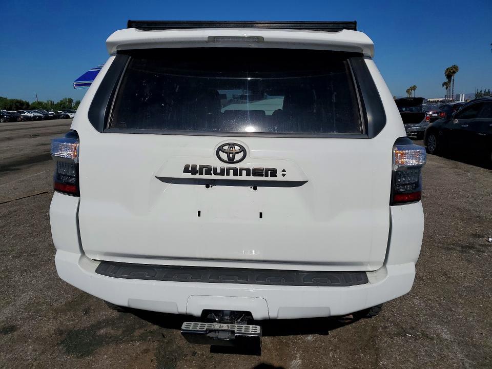 2020 Toyota 4runner VIN JTEBU5JR4L5781633 COPART salvage auction — FRONT END, Ca - Salvage Certificate, sold $6,800 on 2026-07-17 (photo 6)