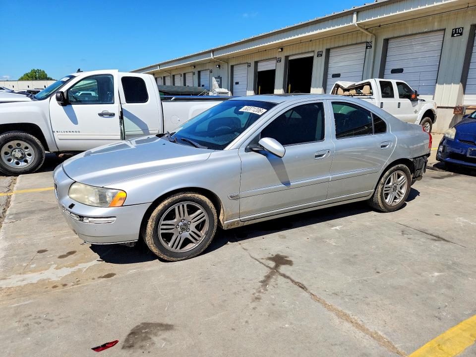 2006 Volvo S60 VIN YV1RS592562508555 COPART salvage auction — FRONT END, KY - CERT OF TITLE-SALVAGE (P), sold $425 on 2026-08-13 (photo 1)