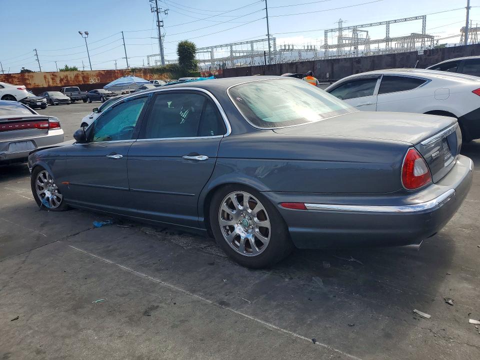 2004 Jaguar Xj series VIN SAJWA71C94SG31353 COPART salvage auction — FRONT END, CA - DIS/DLR/EXP ONLY CLEAN TITLE (P), sold $225 on 2026-07-10 (photo 2)