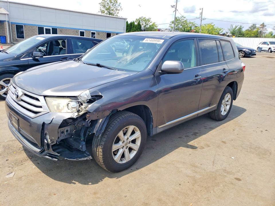 2013 Toyota Highlander VIN 5TDBK3EH1DS178814 COPART salvage auction — FRONT END, Ct - Certificate Of Title, sold $2,950 on 2026-07-31 (photo 1)