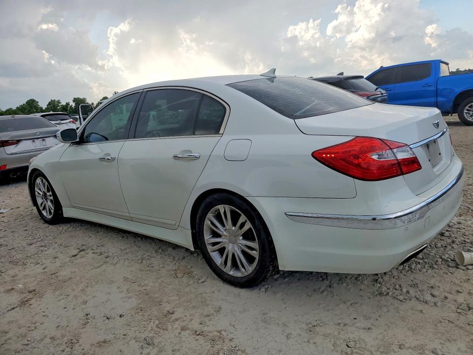 2012 Hyundai Genesis VIN KMHGC4DD6CU210962 COPART salvage auction — UNDERCARRIAGE, Tx - Salvage Vehicle Title, sold $675 on 2026-07-14 (photo 2)