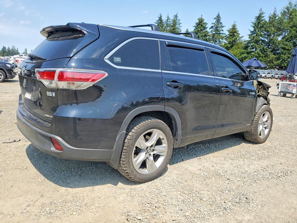2016 Toyota VIN 5TDDCRFH6GS018603 COPART salvage auction — FRONT END, Salvage Title, sold $3,050 on 2026-07-31 (photo 3)