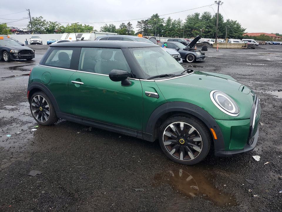 2026 Mini Hard top VIN WMW13DJ09P2S93569 COPART salvage auction — FRONT END, Ct - Cert Of Title-Salvage, sold $6,200 on 2026-08-07 (photo 4)