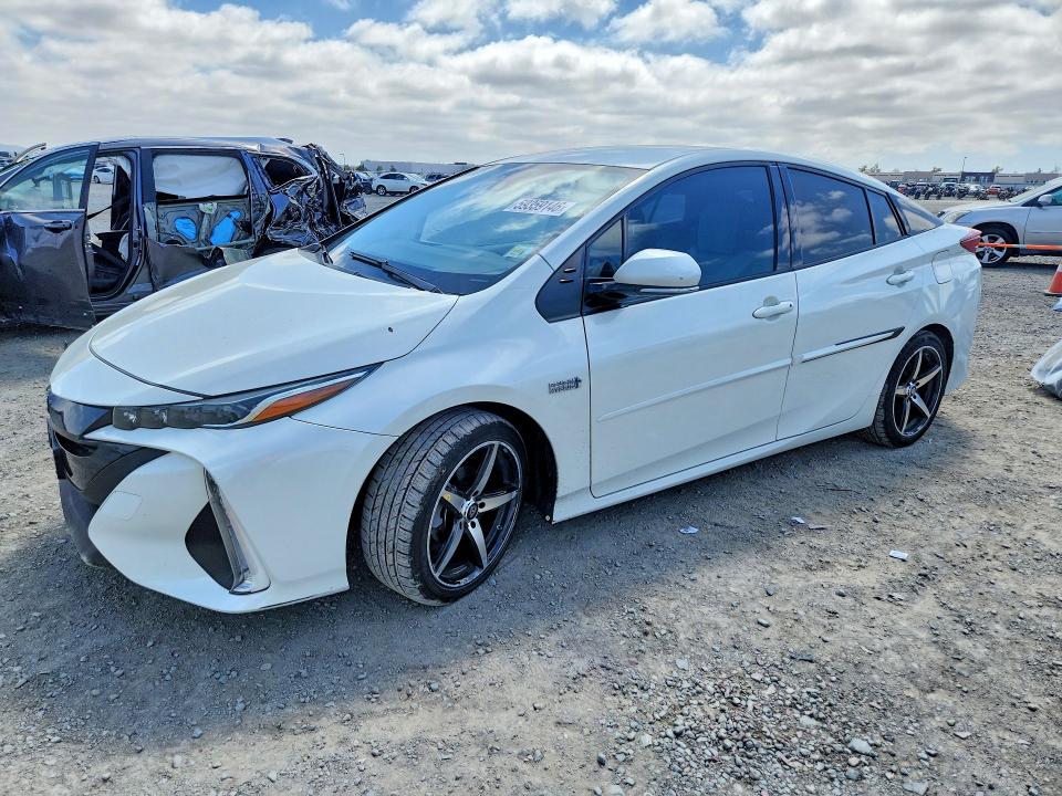 2018 Toyota Prius VIN JTDKARFP0J3071682 COPART salvage auction — FRONT END, Ca - Salvage Certificate, sold $5,700 on 2026-07-17 (photo 1)