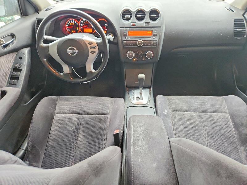 2009 Nissan Altima VIN 1N4AL21E09N531853 COPART salvage auction — MINOR DENT/SCRATCHES, CA - DIS/DLR/EXP ONLY CLEAN TITLE, sold $450 on 2026-07-09 (photo 8)
