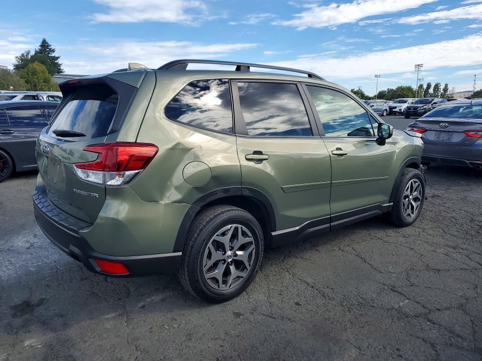 2019 Subaru Forester VIN JF2SKAGC2KH448903 COPART salvage auction — FRONT END, Ca - Salvage Certificate, sold $4,500 on 2026-07-31 (photo 3)