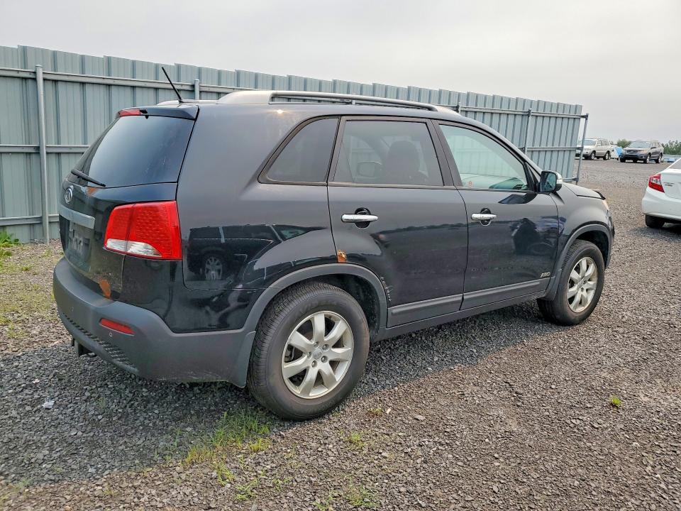2012 Kia Sorento VIN 5XYKTDA29CG275288 COPART salvage auction — MECHANICAL, On - Permit No Brand - Unfit, sold $375 on 2026-07-30 (photo 3)