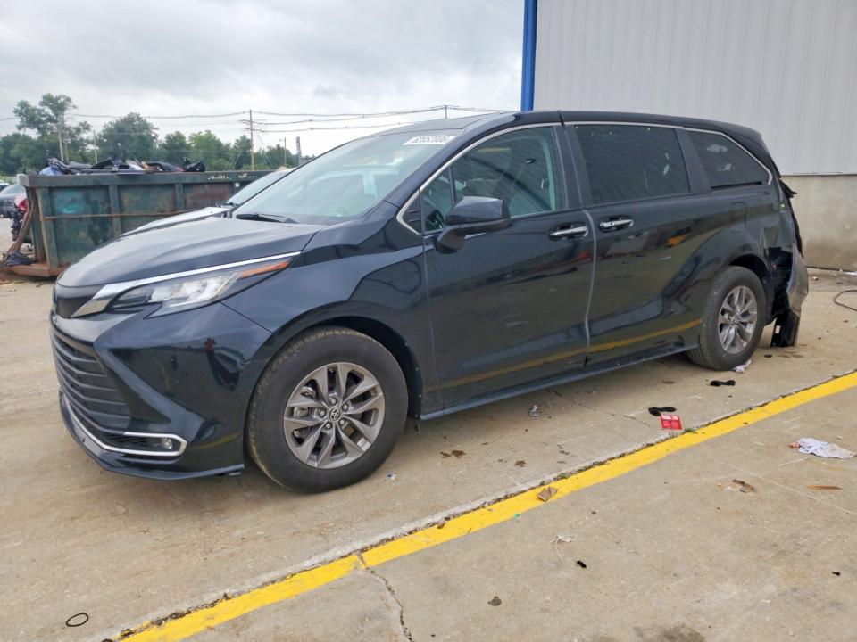 2023 Toyota Sienna VIN 5TDYRKEC3PS140445 COPART salvage auction — REAR END, KY - CERT OF TITLE-SALVAGE, sold $11,600 on 2026-08-19 (photo 1)