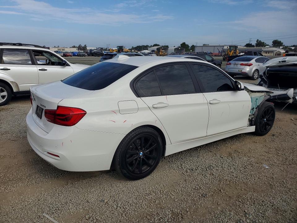 2018 BMW 3er VIN WBA8E1G53JNU92150 COPART salvage auction — FRONT END, CA - SALVAGE CERTIFICATE, sold $3,100 on 2026-08-21 (photo 3)
