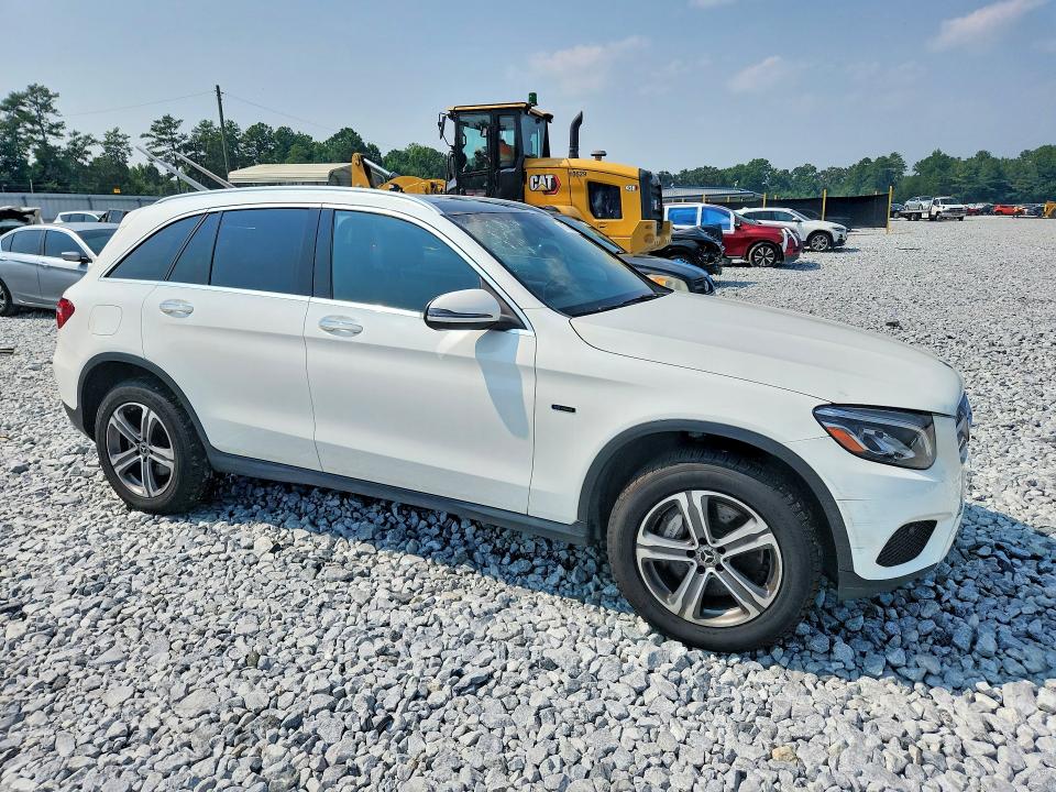2019 Mercedes-benz Glc VIN WDC0G5EB6KF586975 COPART salvage auction — MINOR DENT/SCRATCHES, Ga - Certificate Of Title (P), sold $13,000 on 2026-08-04 (photo 4)