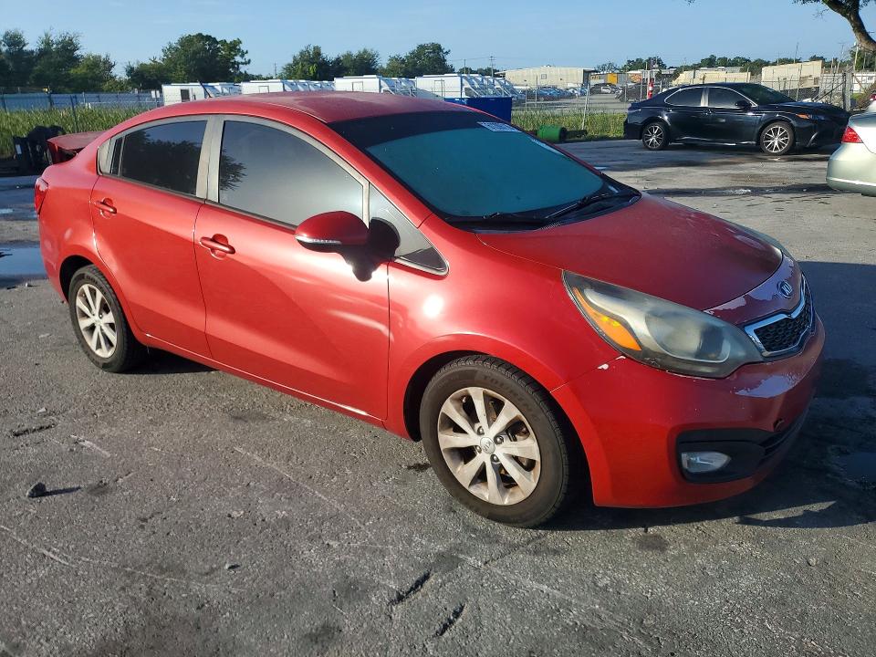2015 Kia Rio VIN KNADN4A35F6479781 COPART salvage auction — REAR END, Fl - Cert Of Title Slvg Rebuildable, sold $450 on 2026-07-28 (photo 4)