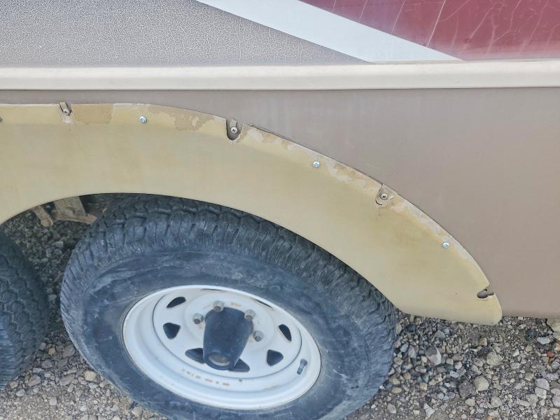 2007 VIN 4YDF29R237L601048 COPART salvage auction — MINOR DENT/SCRATCHES, IA - CERTIFICATE OF TITLE, sold $2,500 on 2026-09-17 (photo 9)