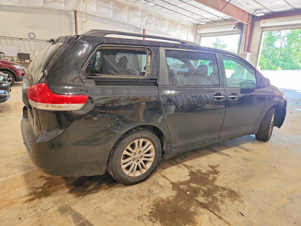 2011 Toyota Sienna VIN 5TDYK3DCXBS055820 COPART salvage auction — FRONT END, WI - CERTIFICATE OF TITLE, sold $1,600 on 2026-07-20 (photo 3)