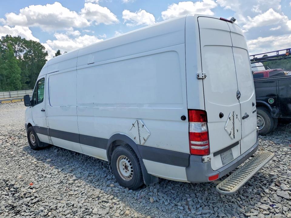 2011 Mercedes-benz Sprinter VIN WD3PE8CB8B5609638 COPART salvage auction — MECHANICAL, NC - DEALER ONLY CLEAN TITLE, sold $300 on 2026-07-09 (photo 2)