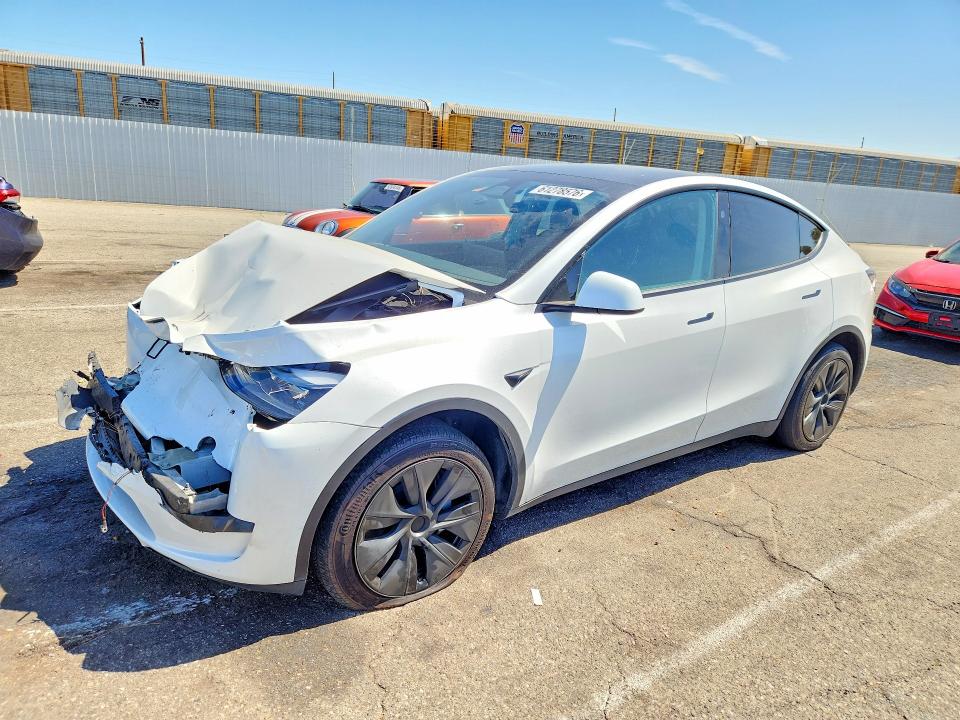 2024 Tesla Model y VIN 7SAYGDEE6RF194870 — COPART salvage auction photo