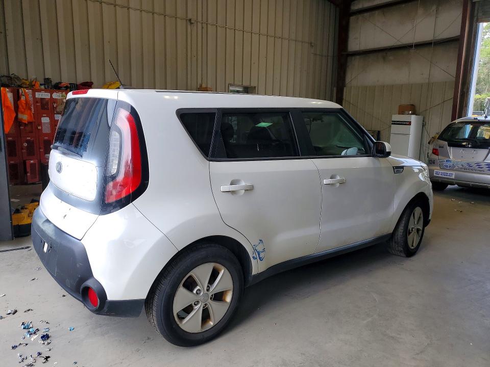 2015 Kia Soul VIN KNDJN2A22F7146854 COPART salvage auction — MINOR DENT/SCRATCHES, VA - CERT OF TITLE - SALVAGE, sold $200 on 2026-07-28 (photo 3)