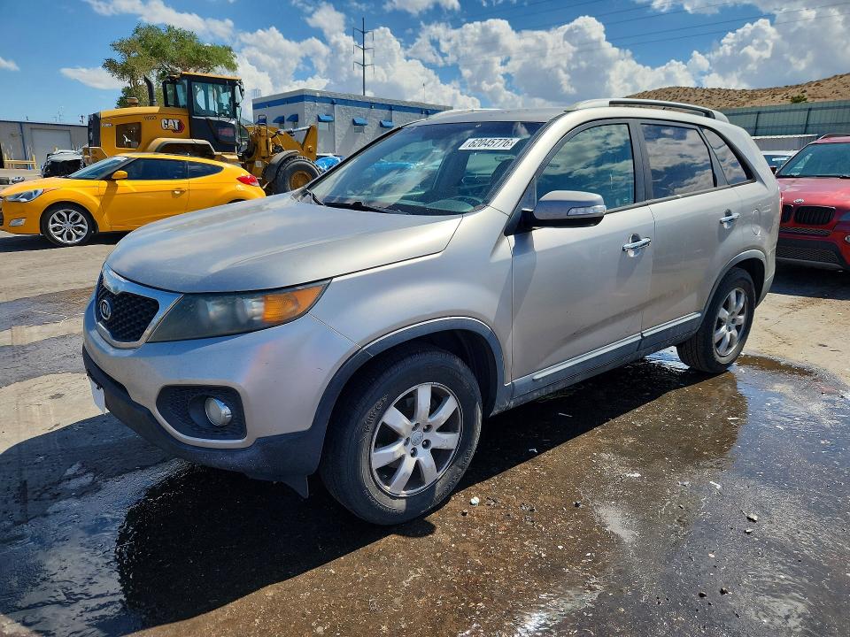 2013 Kia Sorento VIN 5XYKT3A68DG418293 COPART salvage auction — MECHANICAL, Nm - Certificate Of Title, sold $275 on 2026-07-30 (photo 1)