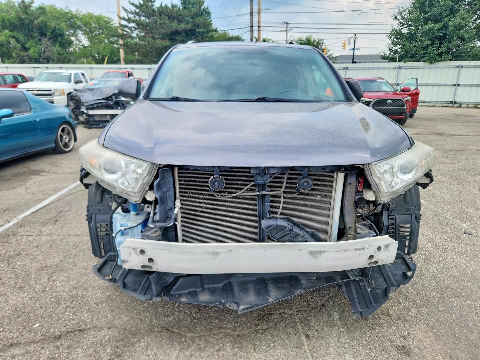 2012 Toyota Highlander VIN 5TDDK3EH6CS148991 COPART salvage auction — FRONT END, OH - CERT OF TITLE-SALVAGE, sold $325 on 2026-07-24 (photo 5)