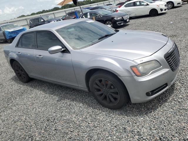 2014 Chrysler 300 VIN 2C3CCAGG2EH384111 COPART salvage auction — NORMAL WEAR, Tx - Certificate Of Title (P), sold $400 on 2026-07-31 (photo 4)