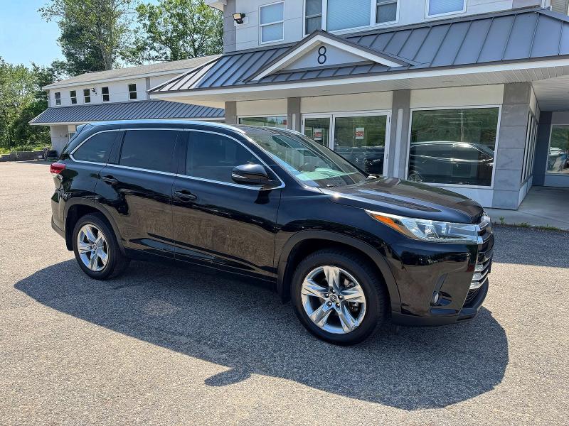 2017 Toyota Highlander VIN 5TDDZRFH9HS465555 COPART salvage auction — MINOR DENT/SCRATCHES, MA - CERTIFICATE OF TITLE (P), sold $1,500 on 2026-07-10 (photo 1)