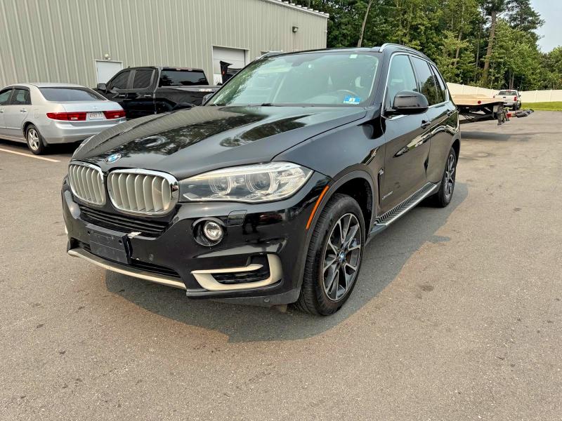 2015 BMW X5 VIN 5UXKR6C50F0J77597 COPART salvage auction — MINOR DENT/SCRATCHES, In - Certificate Of Title, sold $5,100 on 2026-07-29 (photo 1)