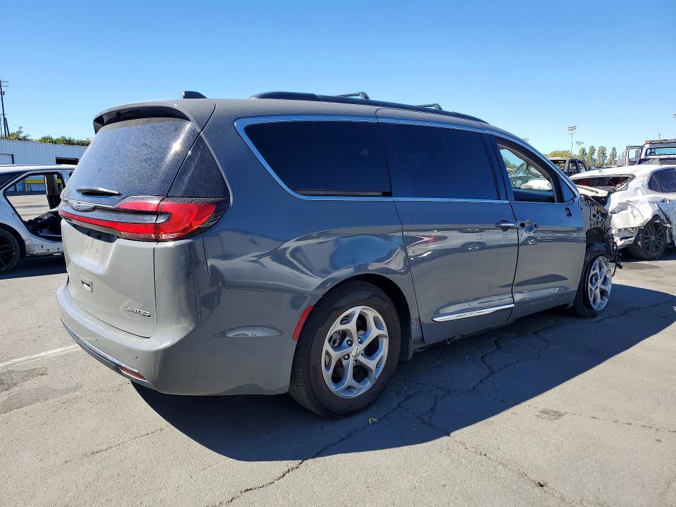 2022 Chrysler Pacifica VIN 2C4RC1GG3NR168462 COPART salvage auction — FRONT END, Ca - Salvage Certificate, sold $7,500 on 2026-07-31 (photo 3)