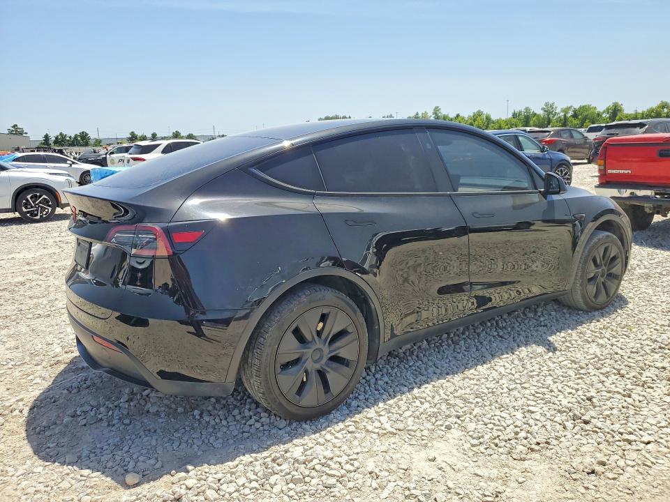 2024 Tesla Model y VIN 7SAYGDED3RA305878 COPART salvage auction — SIDE, Tx - Salvage Vehicle Title, sold $2,900 on 2026-07-24 (photo 3)