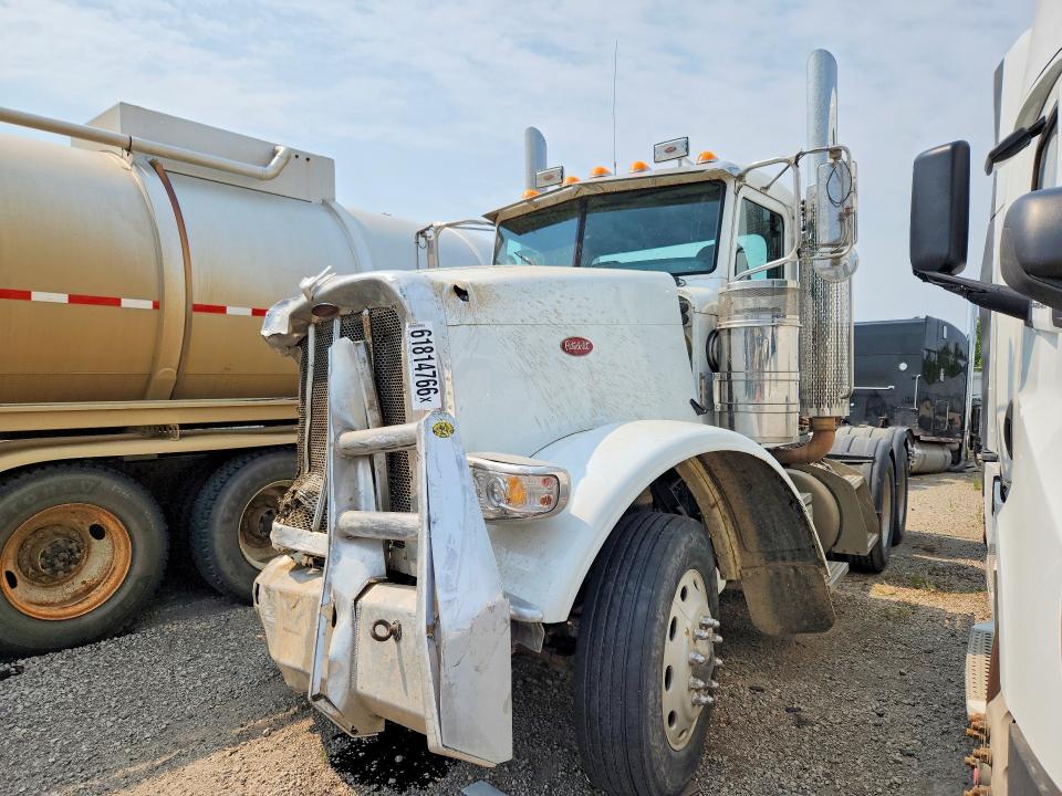 2012 Peterbilt 388 VIN 1XPWD49X9CD161853 — COPART salvage auction photo