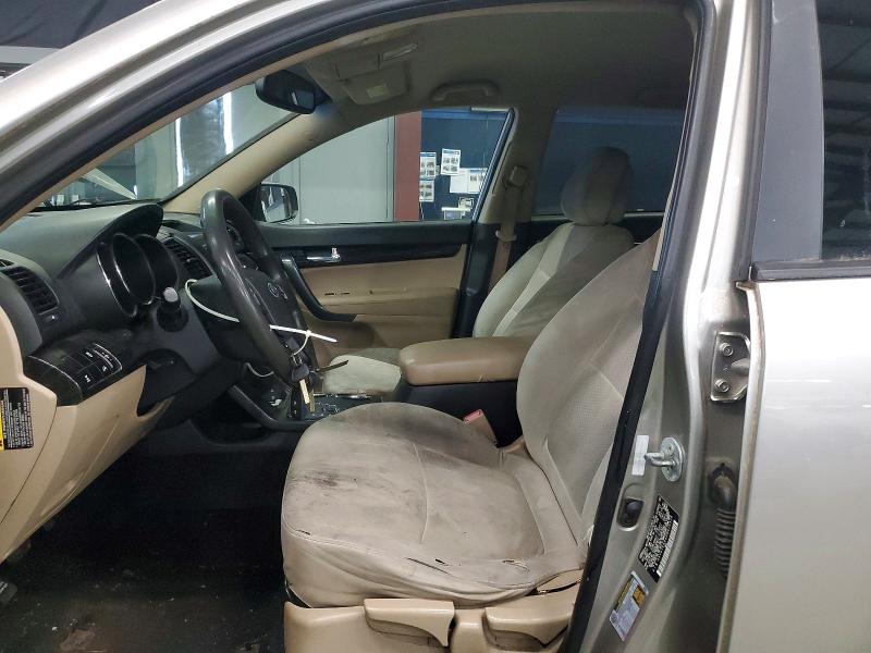 2013 Kia Sorento VIN 5XYKTCA64DG416539 COPART salvage auction — MINOR DENT/SCRATCHES, Ct - Certificate Of Title, sold $450 on 2026-07-09 (photo 7)