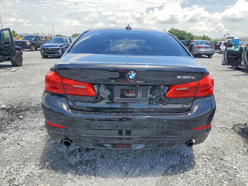 2018 BMW 5 series VIN WBAJA9C59JB034373 COPART salvage auction — NORMAL WEAR, MT - CERTIFICATE OF TITLE, sold $6,200 on 2026-07-28 (photo 6)