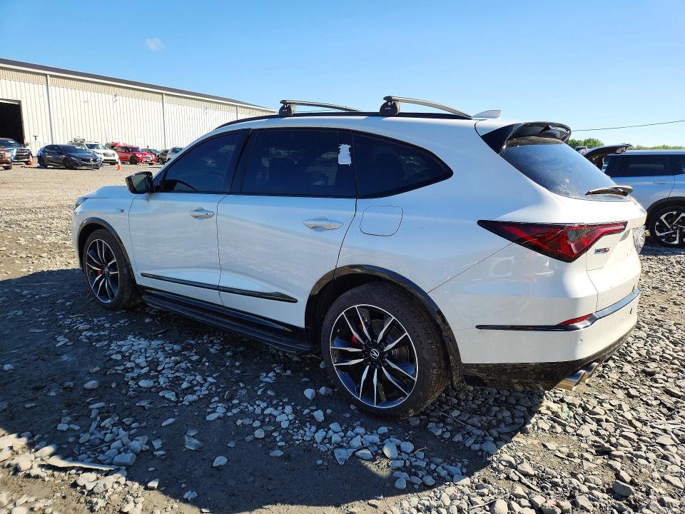 2022 Acura Mdx VIN 5J8YD8H8XNL005391 COPART salvage auction — VANDALISM, Salvage Title, sold $8,200 on 2026-07-27 (photo 2)