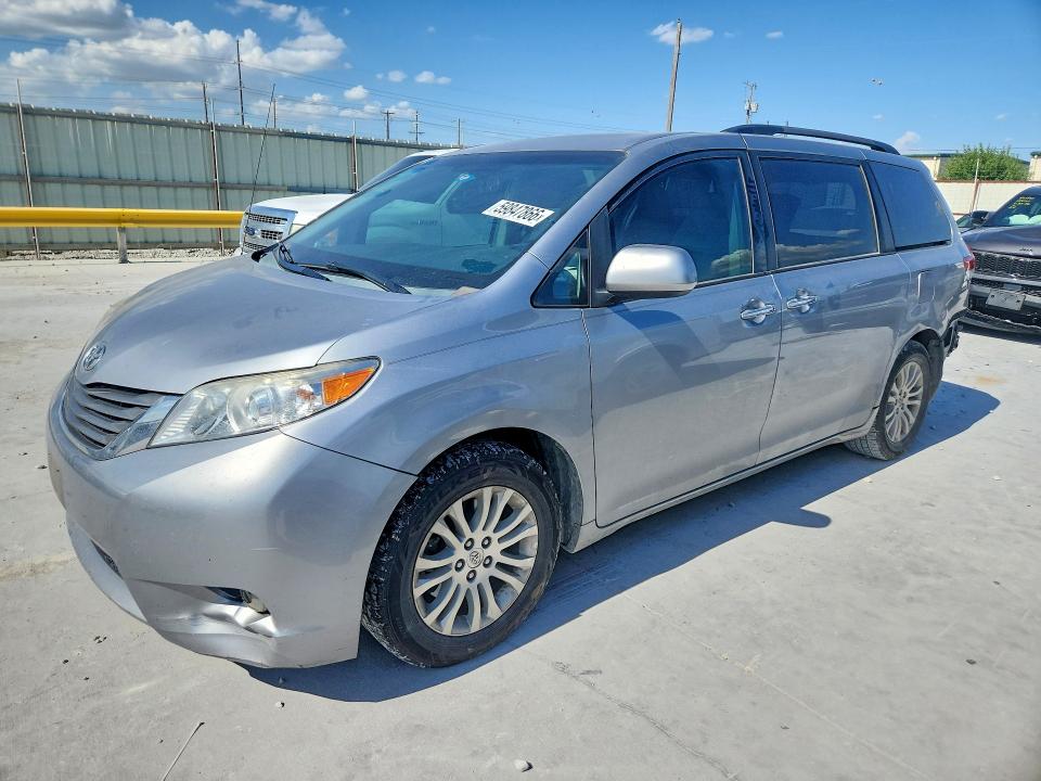 2013 Toyota VIN 5TDYK3DC5DS389627 COPART salvage auction — REAR END, Tx - Salvage Vehicle Title, sold $350 on 2026-07-21 (photo 1)