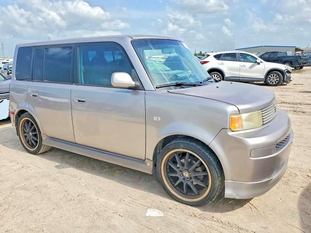 2006 Toyota Scion VIN JTLKT334X64097942 COPART salvage auction — NORMAL WEAR, TX - CERTIFICATE OF TITLE, sold $200 on 2026-07-21 (photo 4)