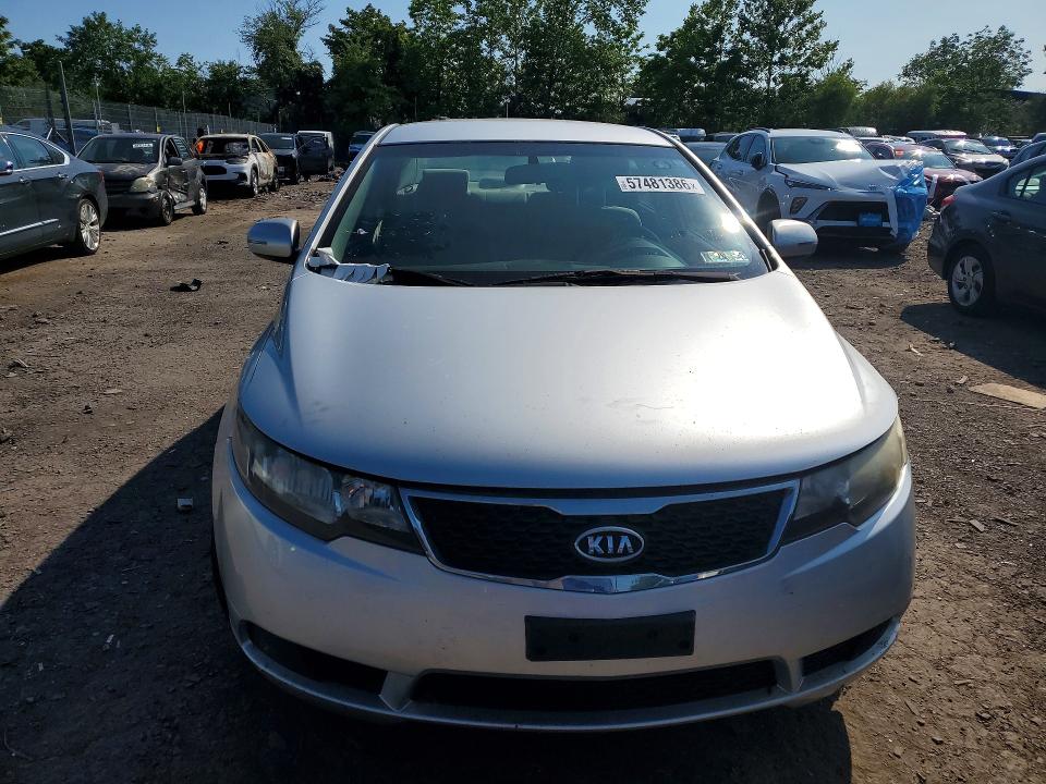 2012 Kia Forte VIN KNAFU4A26C5487182 COPART salvage auction — FRONT END, Pa - Certificate Of Salvage, sold $600 on 2026-07-29 (photo 5)
