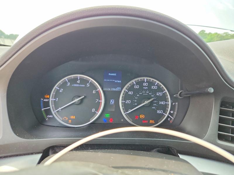 2013 Acura Ilx VIN 19VDE3F79DE302336 COPART salvage auction — NORMAL WEAR, Md - Certificate Of Title, sold $725 on 2026-09-01 (photo 9)