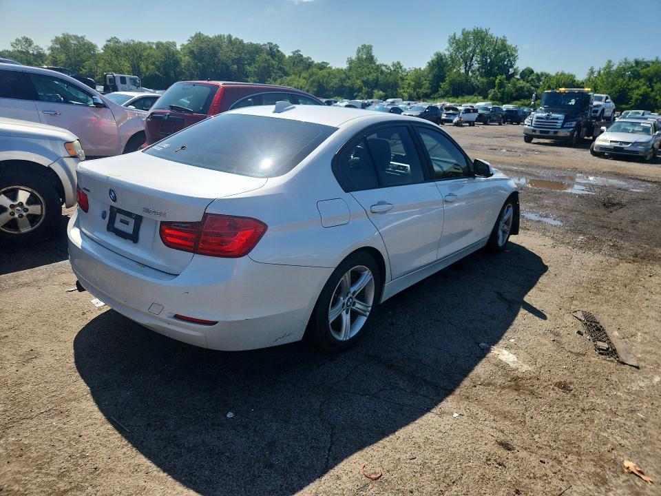 2014 BMW 3er VIN WBA3C3G50ENR25585 COPART salvage auction — FRONT END, Ct - Cert Of Title-Parts Only Salva, sold $450 on 2026-07-28 (photo 3)