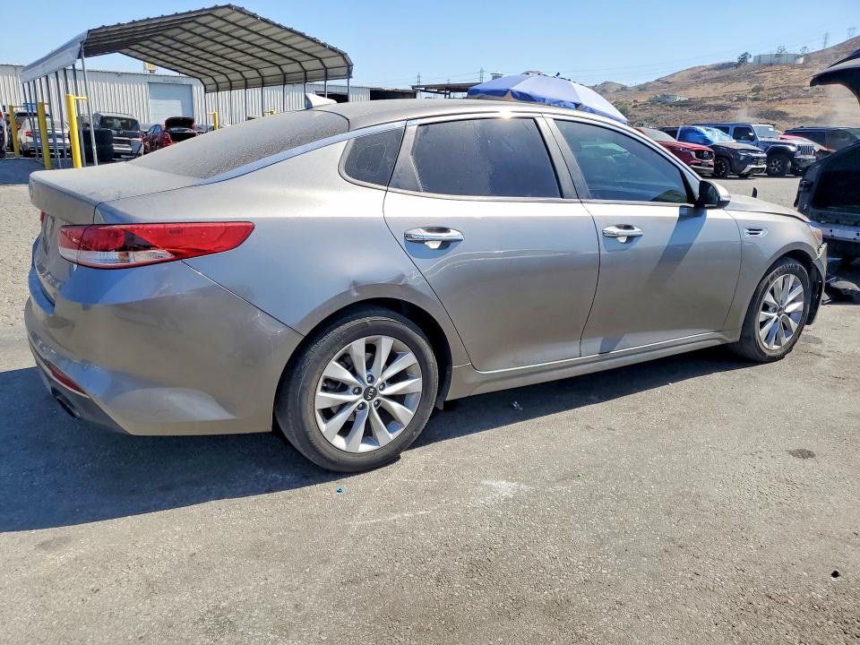2017 Kia Optima VIN 5XXGT4L31HG169764 COPART salvage auction — FRONT END, CA - SALVAGE CERTIFICATE, sold $1,750 on 2026-07-16 (photo 3)