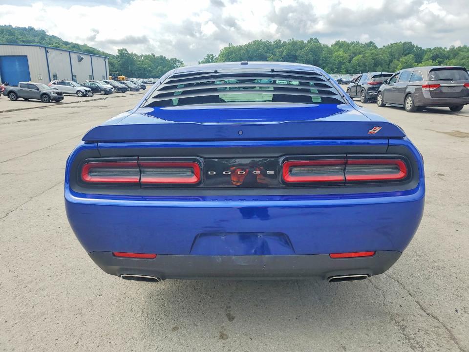 2022 Dodge Challenger VIN 2C3CDZKG0NH180328 COPART salvage auction — WATER/FLOOD, PA - CERTIFICATE OF SALVAGE, sold $7,200 on 2026-08-20 (photo 6)