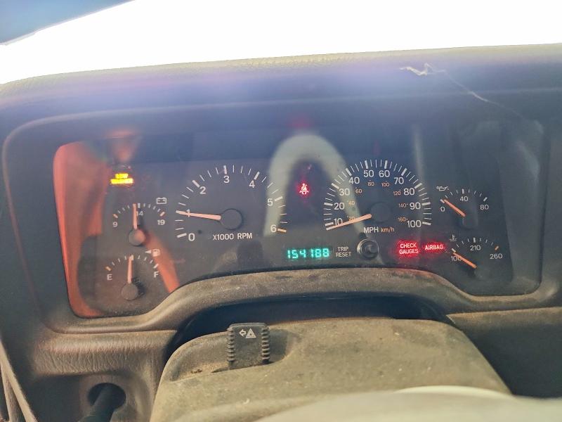 2001 Jeep Cherokee VIN 1J4FF58S11L540544 COPART salvage auction — MINOR DENT/SCRATCHES, NE - CERTIFICATE OF TITLE, sold $450 on 2026-08-18 (photo 9)