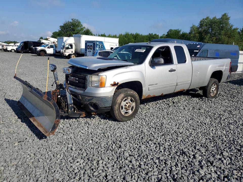 2011 Gmc SIERRA VIN 1GT220CG9BZ156693 COPART salvage auction — REAR END, Oh - Certificate Of Title, sold $350 on 2026-07-30 (photo 1)