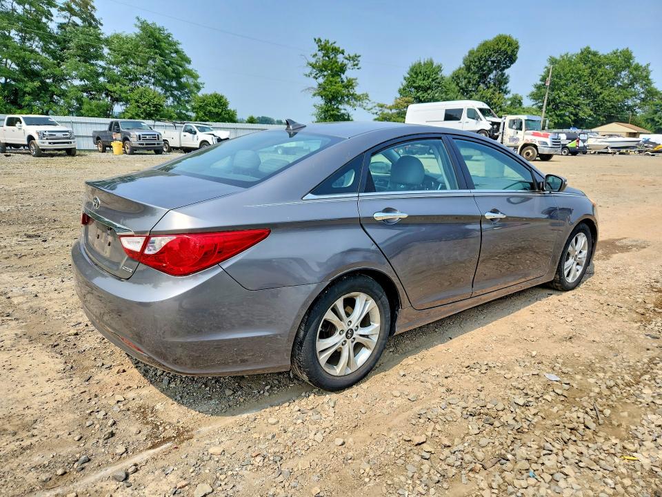 2011 Hyundai Sonata VIN 5NPEC4AC0BH123137 COPART salvage auction — WATER/FLOOD, Nj - Cert Of Title-Salvage Flood, sold $725 on 2026-07-22 (photo 3)