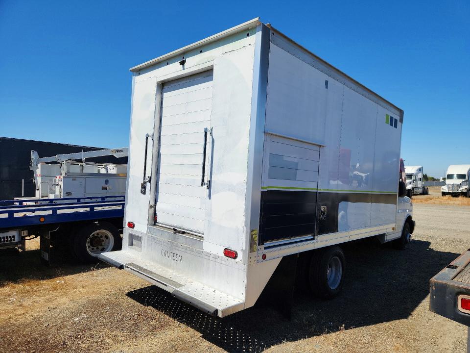 2016 Chevrolet Express 4500 VIN 1GB6GUCG3G1209148 COPART salvage auction — NORMAL WEAR, Sc - Certificate Of Title, sold $400 on 2026-07-09 (photo 3)