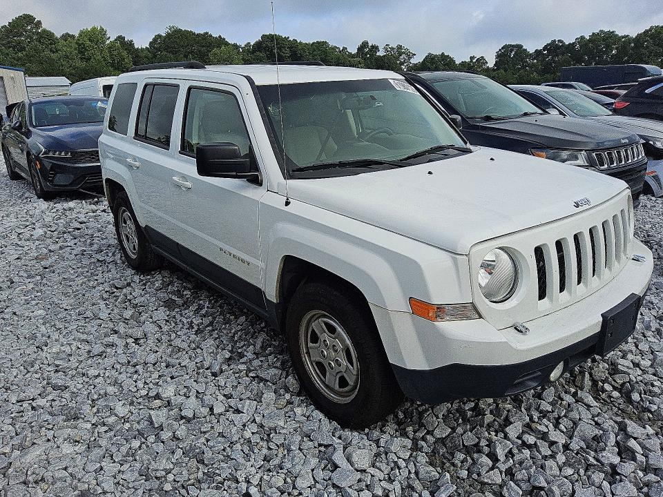 2016 Jeep Patriot VIN 1C4NJPBA9GD609334 COPART salvage auction — MINOR DENT/SCRATCHES, Ga - Certificate Of Title, sold $850 on 2026-08-27 (photo 4)