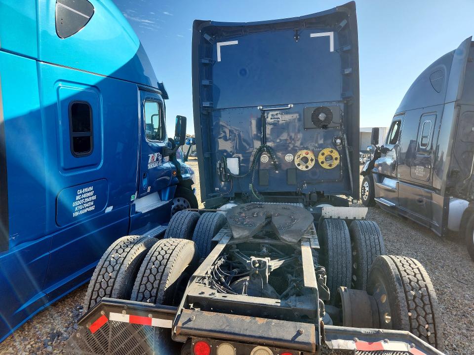 2020 Kenworth T680 VIN 1XKYDP9X2LJ346425 COPART salvage auction — FRONT END, FL - CERT OF TITLE SLVG REBUILDABLE, sold $9,200 on 2026-08-27 (photo 6)